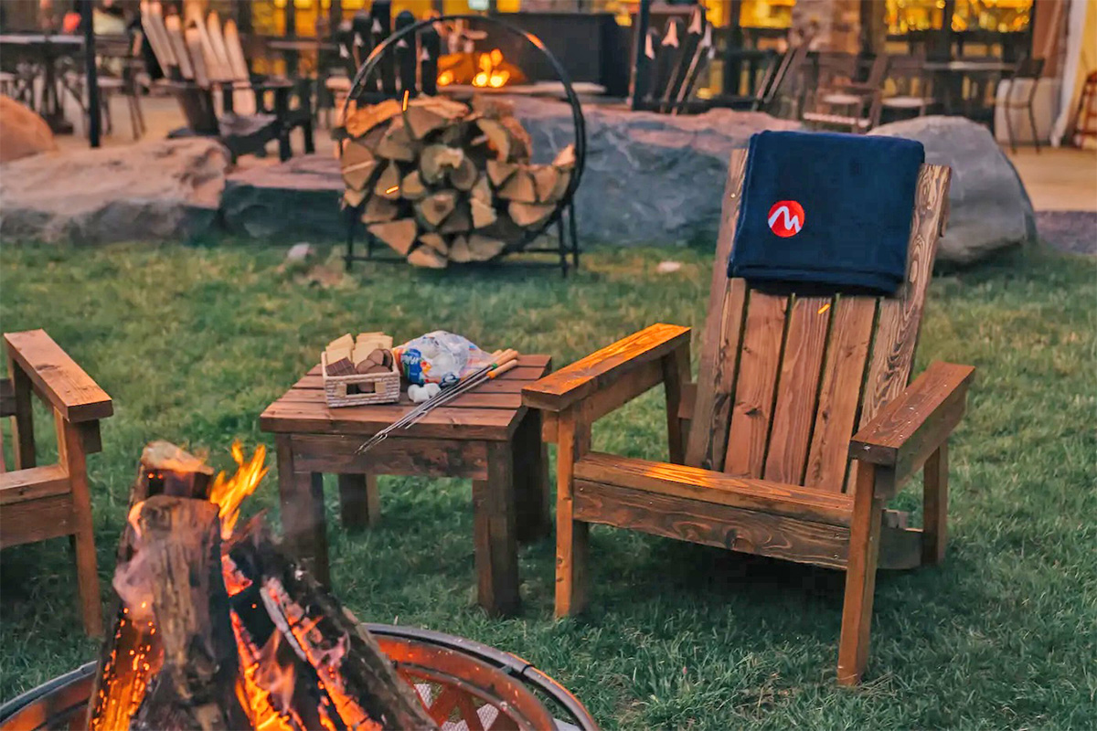 Fire pit seating at Trails End Pub & Grille.