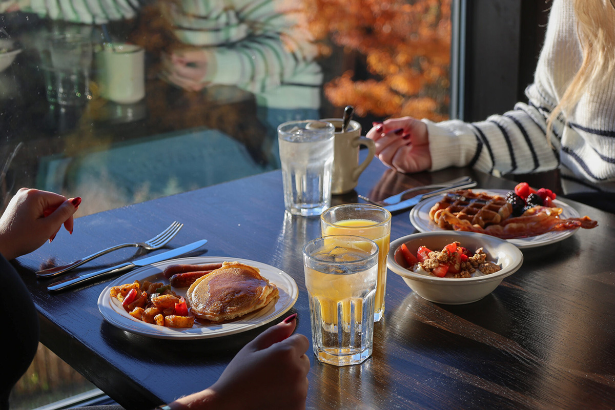 Hemispheres in the lobby is a full-menu breakfast restaurant.
